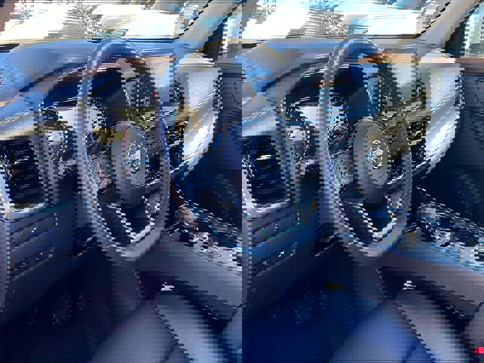 Certified 2023 Nissan Rogue SV w/ SV Premium Package image 8