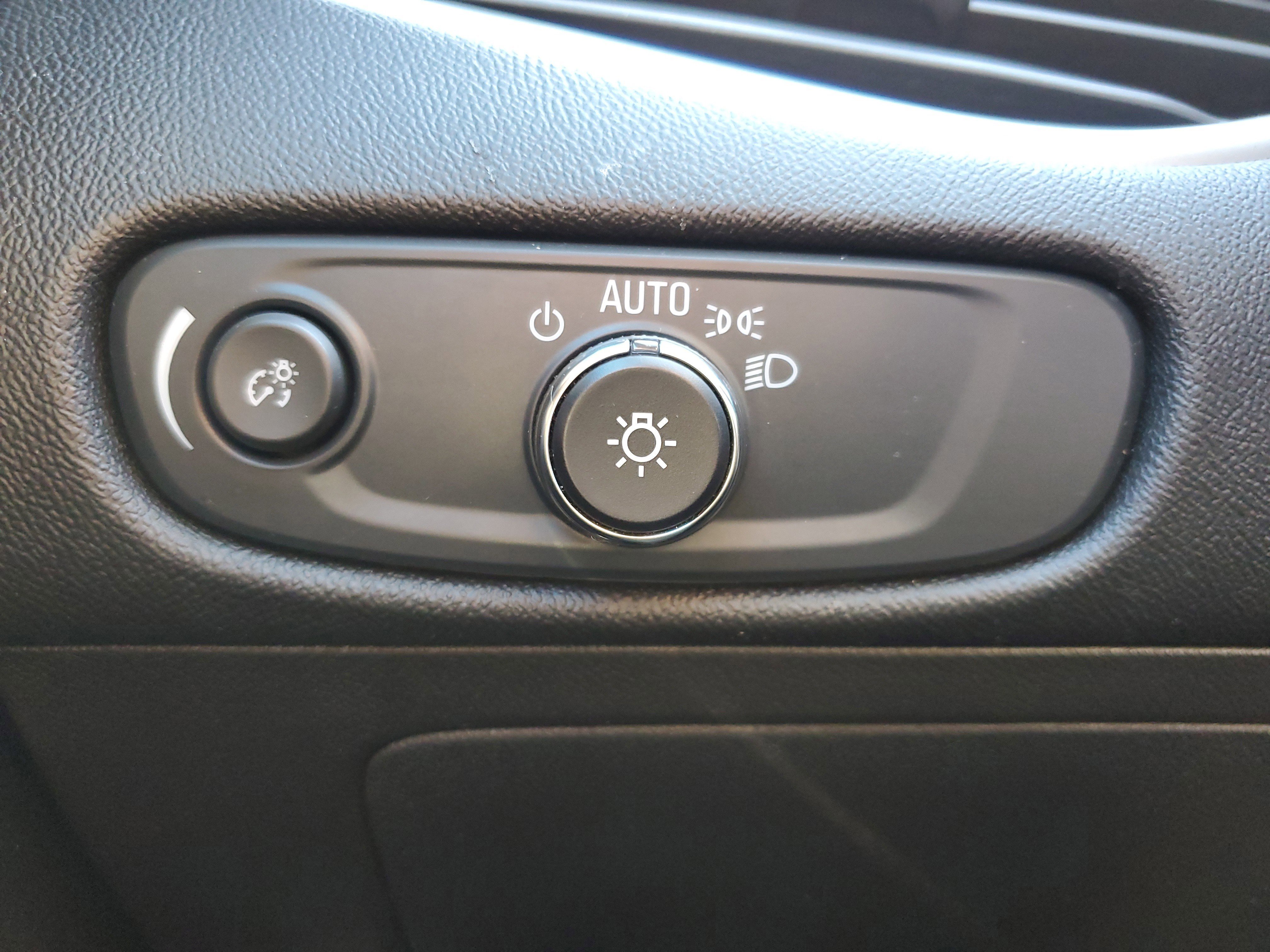 Used 2023 Chevrolet Malibu LT image 27