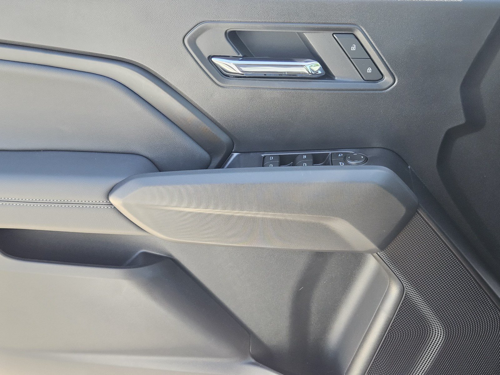 New 2026 GMC Canyon Elevation w/ Convenience Package RWD image 16