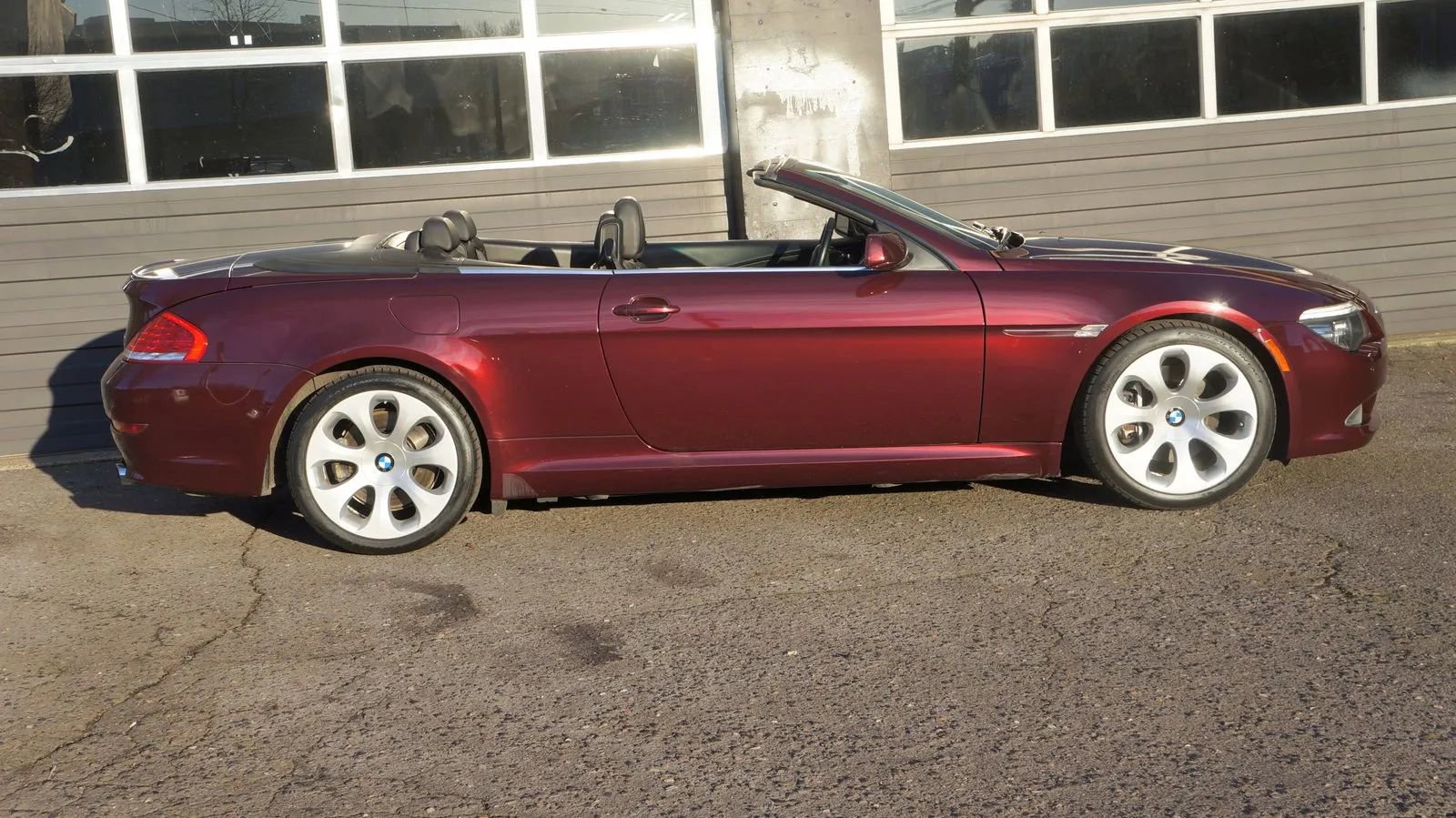 Used 2008 BMW 650i Convertible image 6