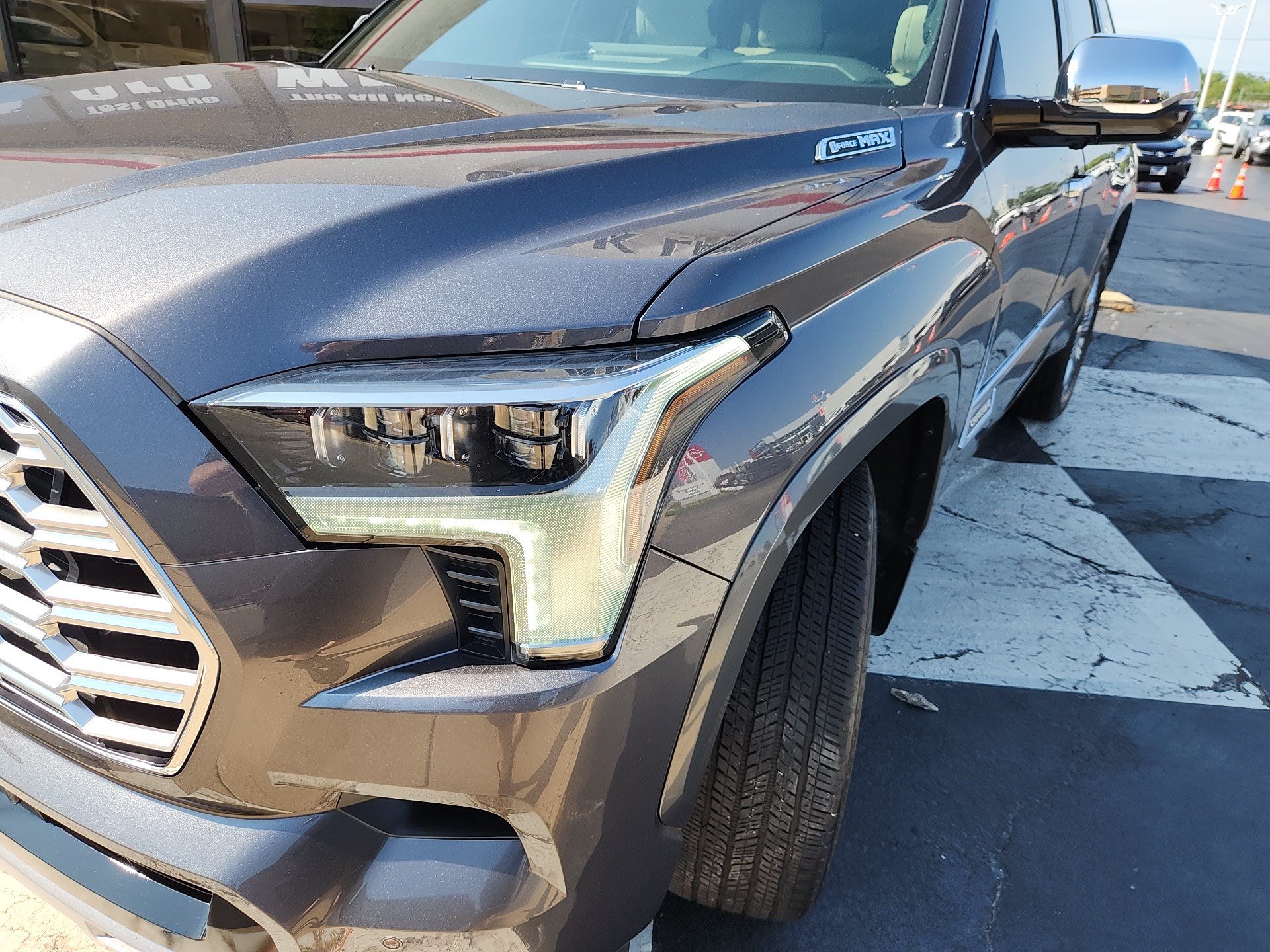 Used 2024 Toyota Sequoia Capstone AWD/4WD image 9