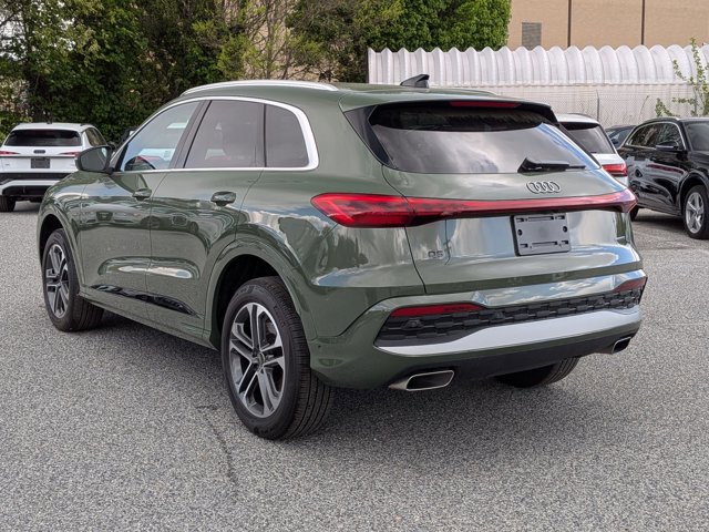 Certified 2025 Audi Q5 Premium w/ Convenience Package image 8