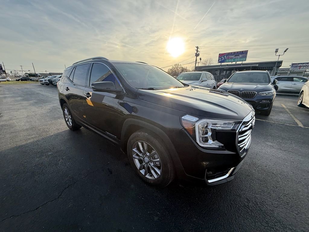 Used 2024 GMC Terrain SLT