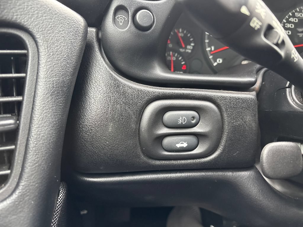 Used 1998 Chevrolet Corvette Convertible RWD image 20