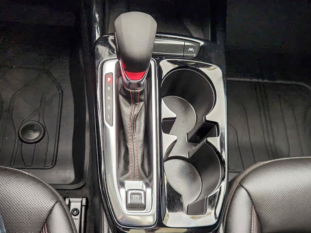 Used 2025 Chevrolet Trax RS w/ Sunroof Package FWD image 19