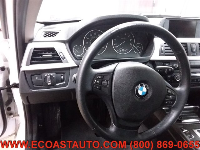 Used 2014 BMW 320i xDrive Sedan AWD/4WD image 11