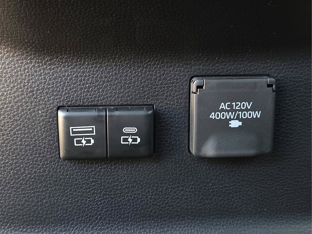 New 2026 Toyota Tundra Limited AWD/4WD image 15