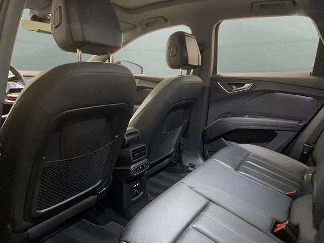 Used 2024 Audi Q4 e-tron Premium Plus w/ Premium Plus image 61