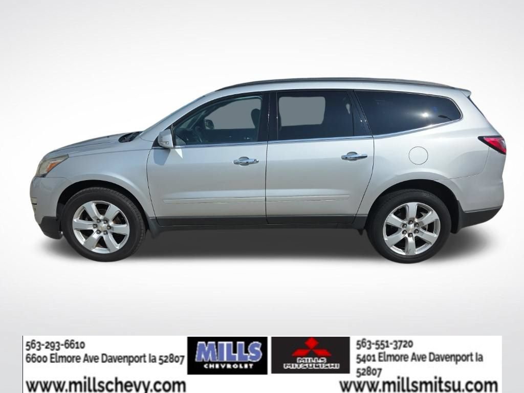 Used 2017 Chevrolet Traverse LT FWD image 2