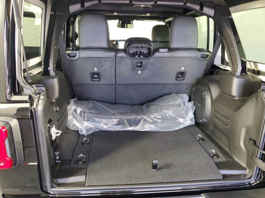 New 2026 Jeep Wrangler Unlimited Rubicon image 34