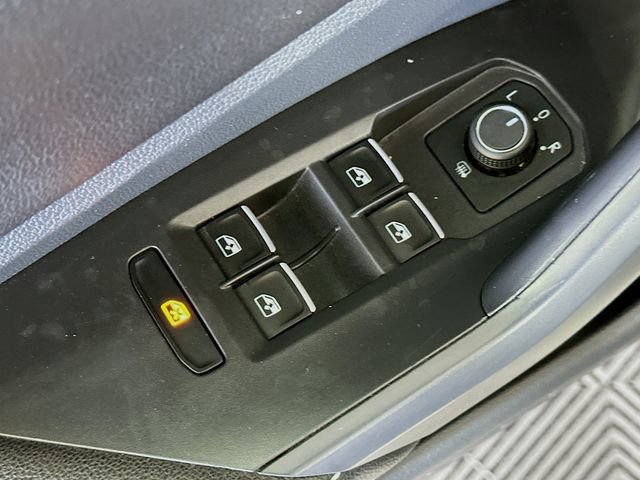 Used 2024 Volkswagen Jetta SE image 20