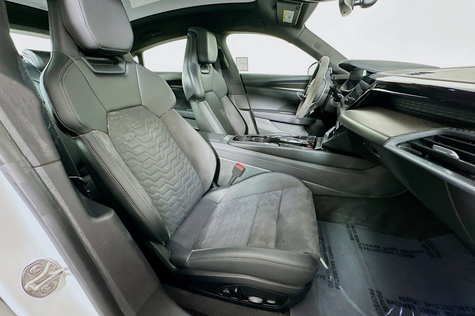 Used 2022 Audi e-tron GT Premium Plus w/ Performance Package image 8