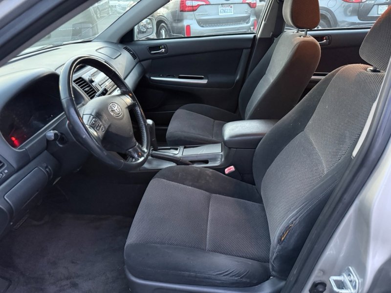 Used 2006 Toyota Camry LE image 9