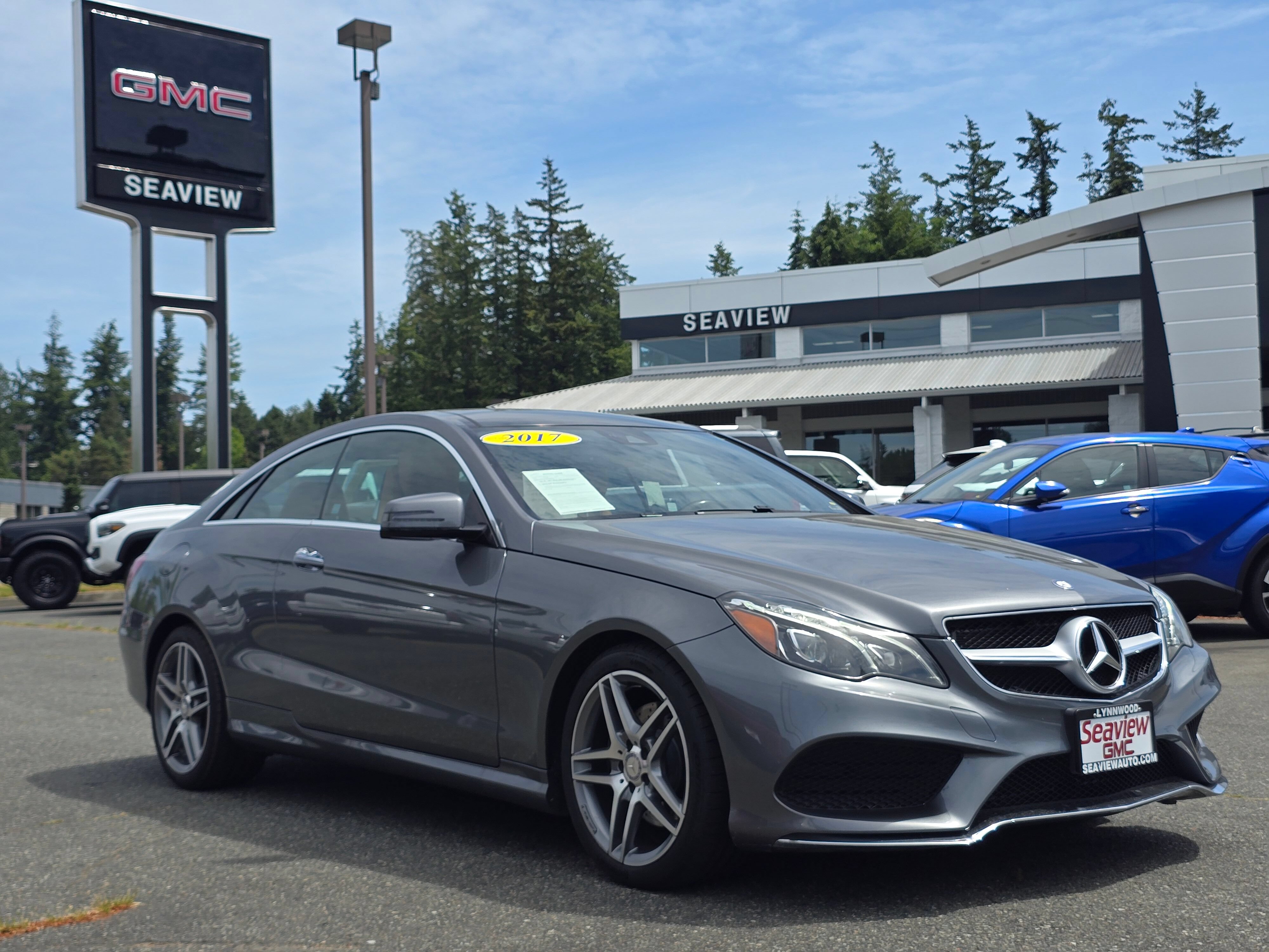 Used 2017 Mercedes-Benz E 400 4MATIC Coupe video 1