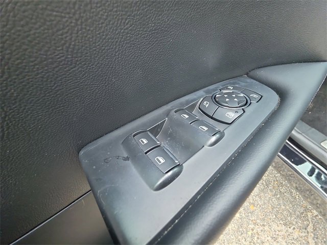 Used 2022 Lincoln Nautilus Reserve w/ Equipment Group 201A image 13