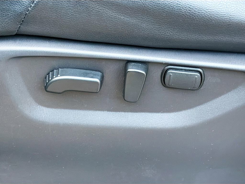 Used 2024 Nissan Armada SL image 26