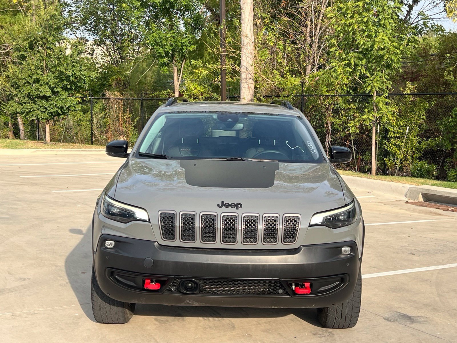 Used 2023 Jeep Cherokee Trailhawk w/ Sun & Sound Group AWD/4WD image 2