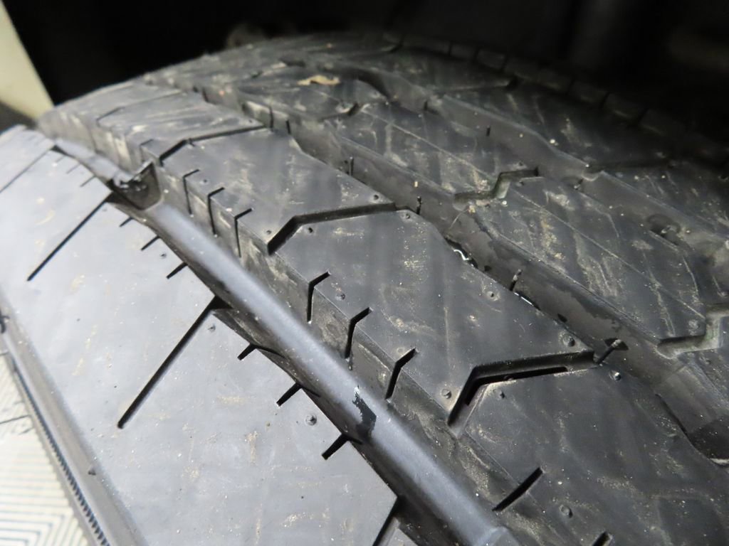 Used 2017 Ford F450 Platinum w/ Platinum Ultimate Package AWD/4WD image 8