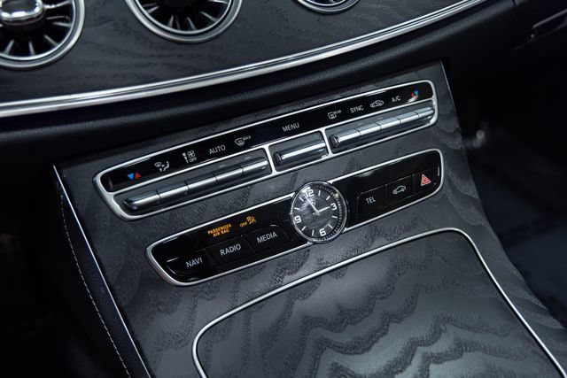 Used 2020 Mercedes-Benz E 450 4MATIC Cabriolet image 18