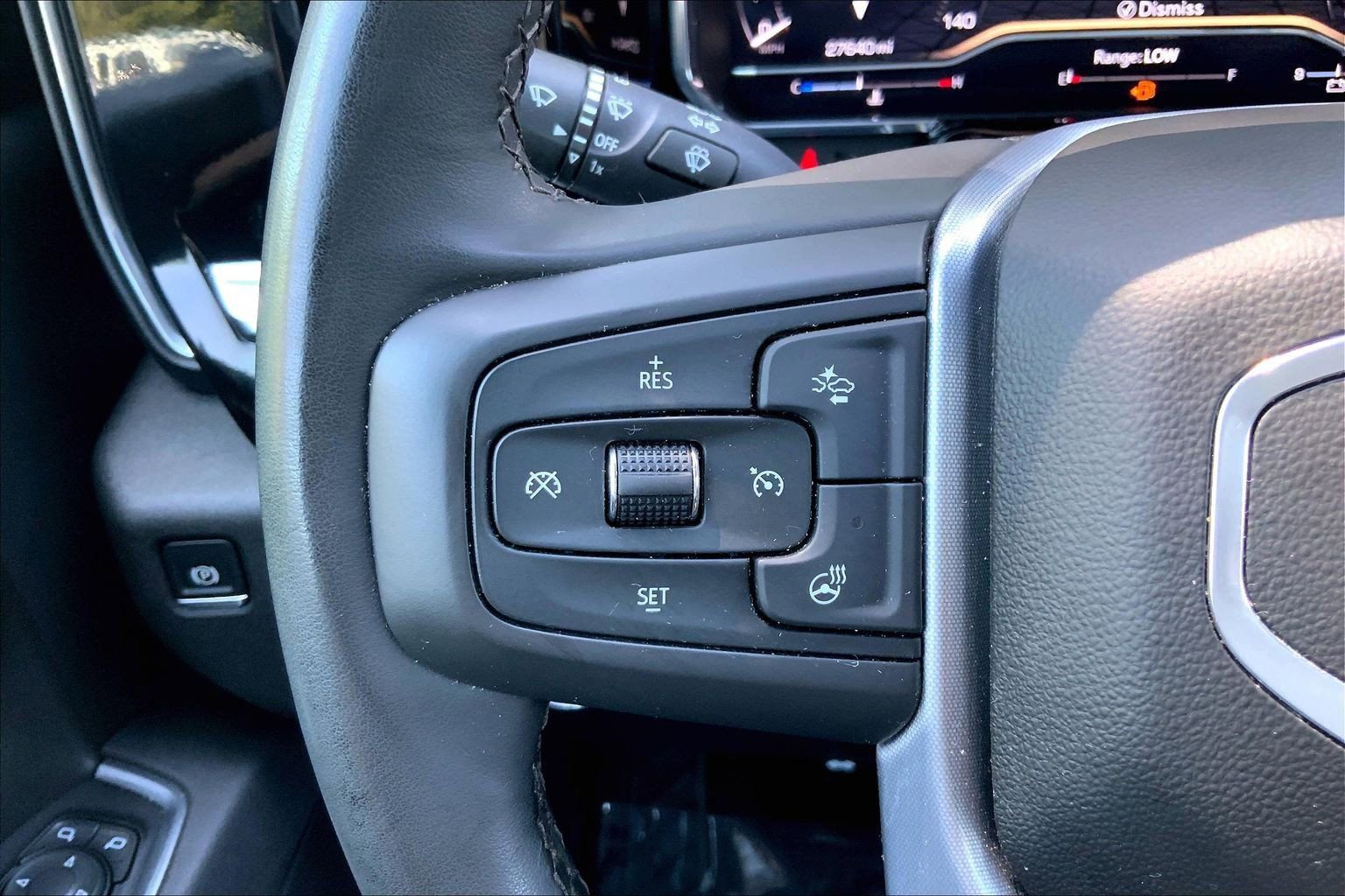 Used 2025 GMC Sierra 2500 SLE w/ SLE Value Package; AWD/4WD image 19