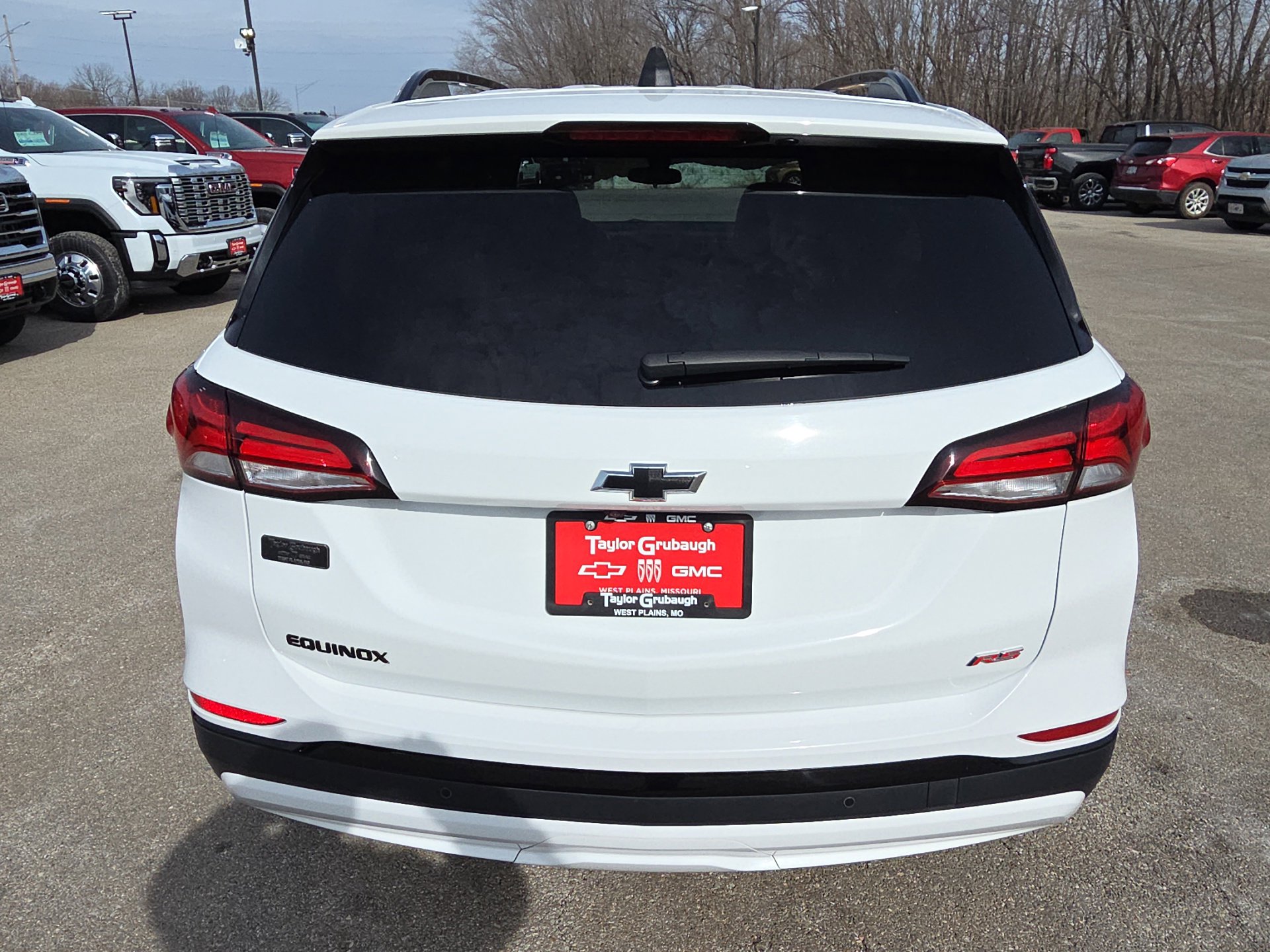 Used 2024 Chevrolet Equinox RS w/ RS Leather Package image 8