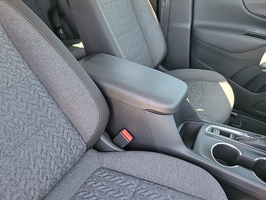 Used 2024 Chevrolet Equinox LT w/ LPO, Floor Liner Package image 46