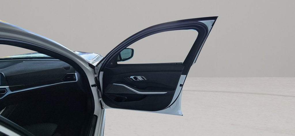 Used 2020 BMW 330i Sedan w/ Premium Package image 26