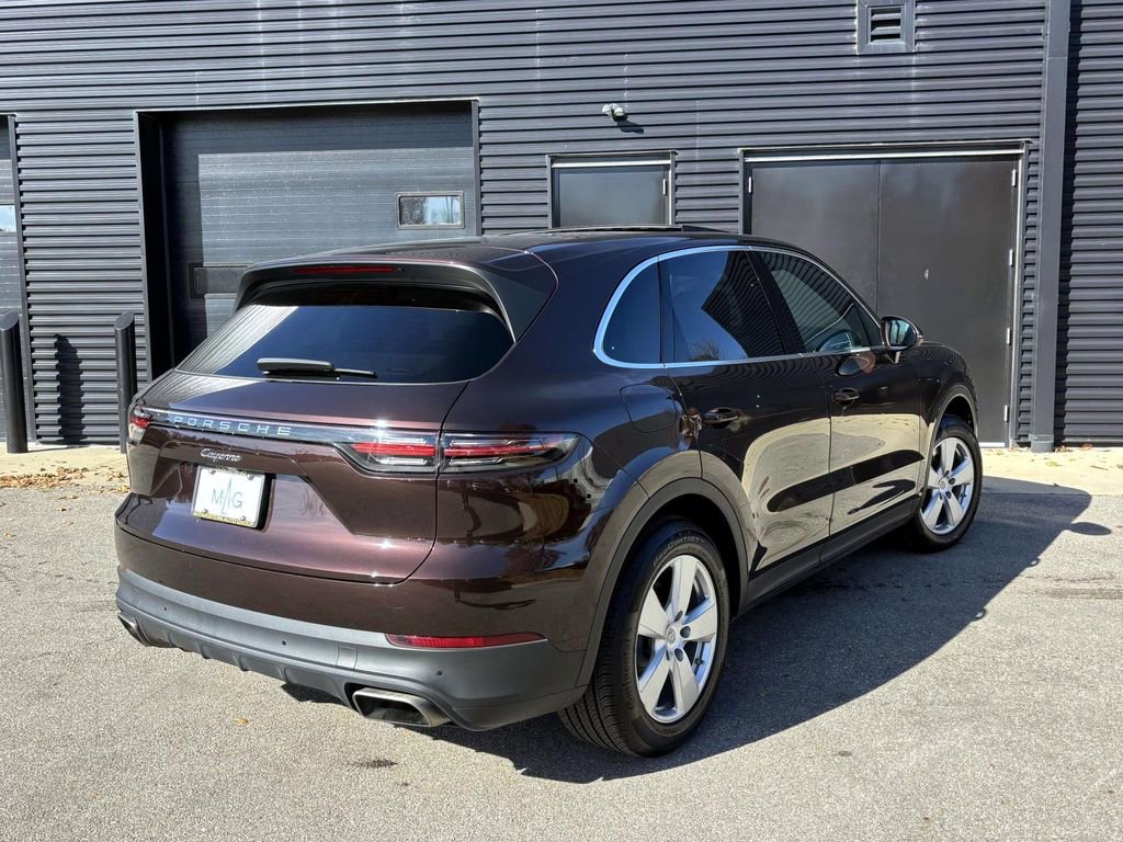 Certified 2022 Porsche Cayenne image 10