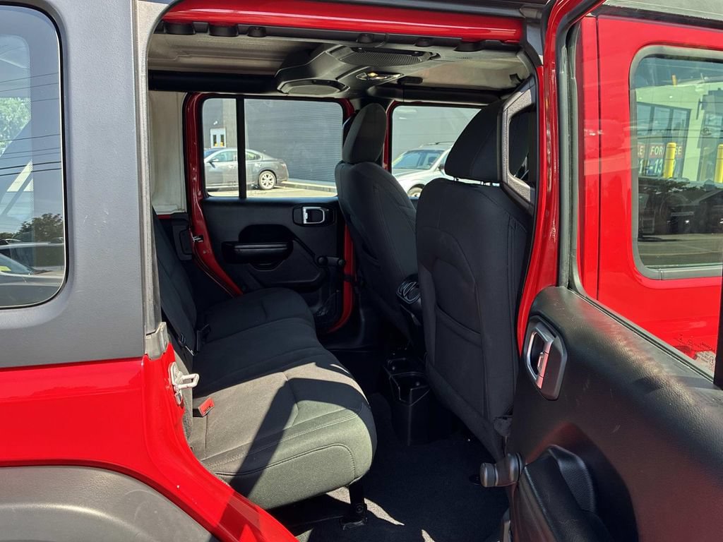Used 2019 Jeep Wrangler Unlimited Sport AWD/4WD image 10