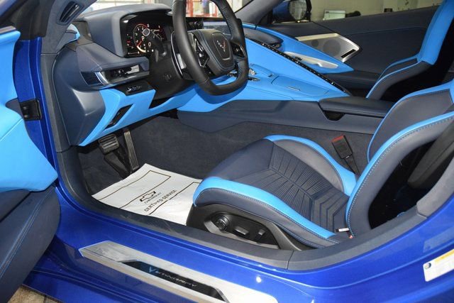 Used 2023 Chevrolet Corvette Stingray Premium Conv w/ Battery Protection Package RWD image 23