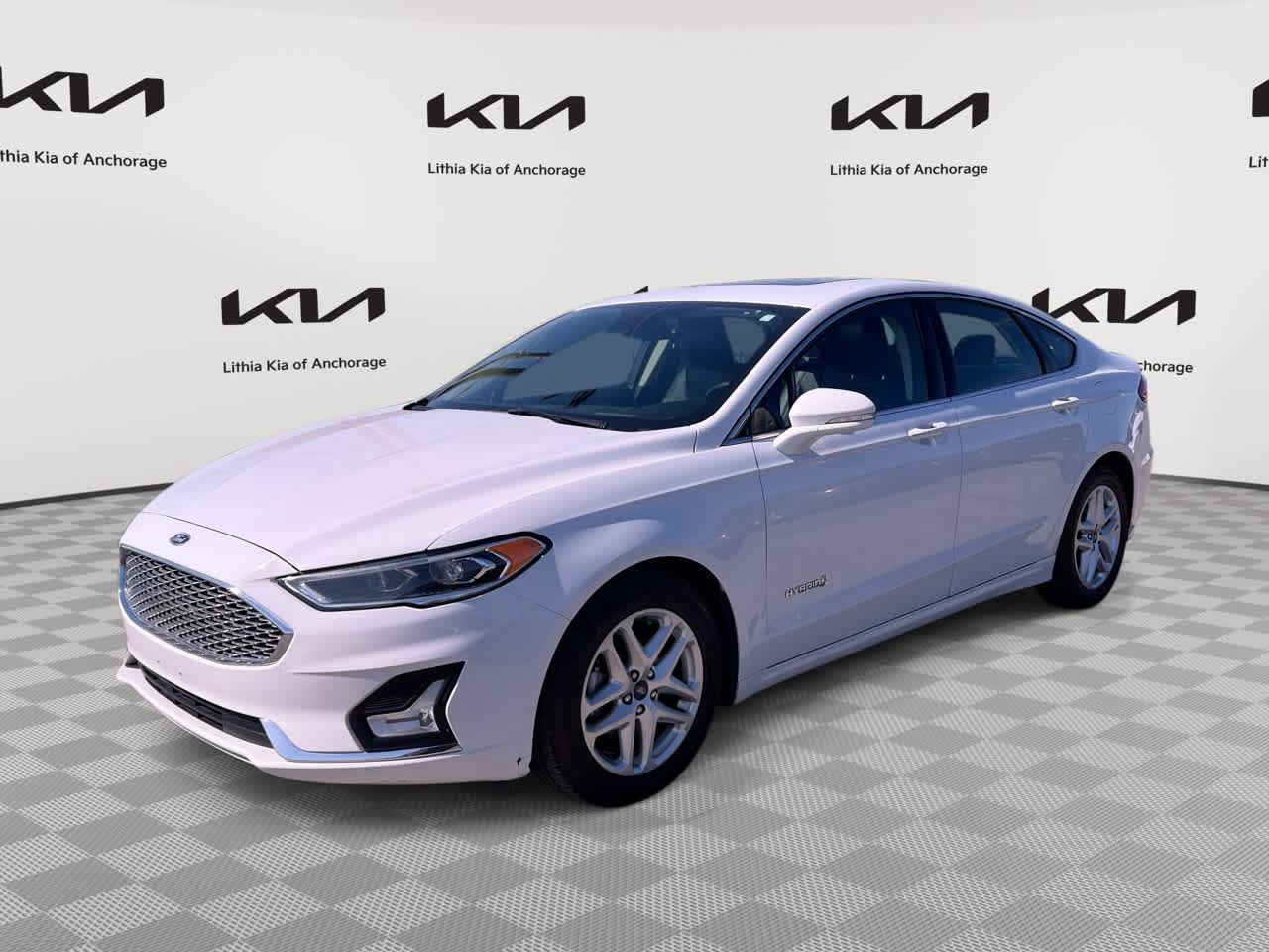 Used 2019 Ford Fusion Titanium FWD video 1