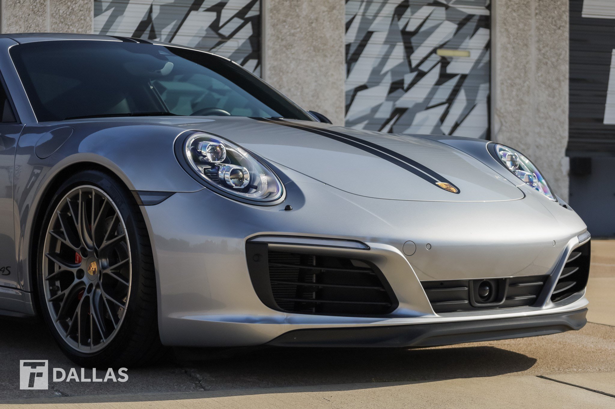 Used 2017 Porsche 911 Carrera 4S AWD/4WD image 3