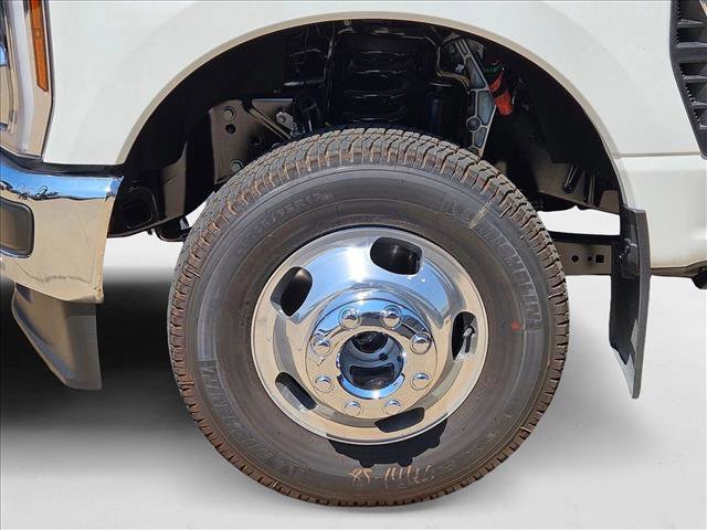 New 2026 Ford F350 King Ranch w/ Chrome Package image 10
