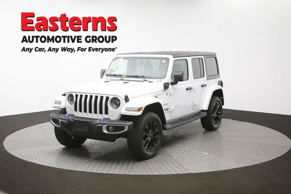 Used 2023 Jeep Wrangler Unlimited Sahara AWD/4WD image 59