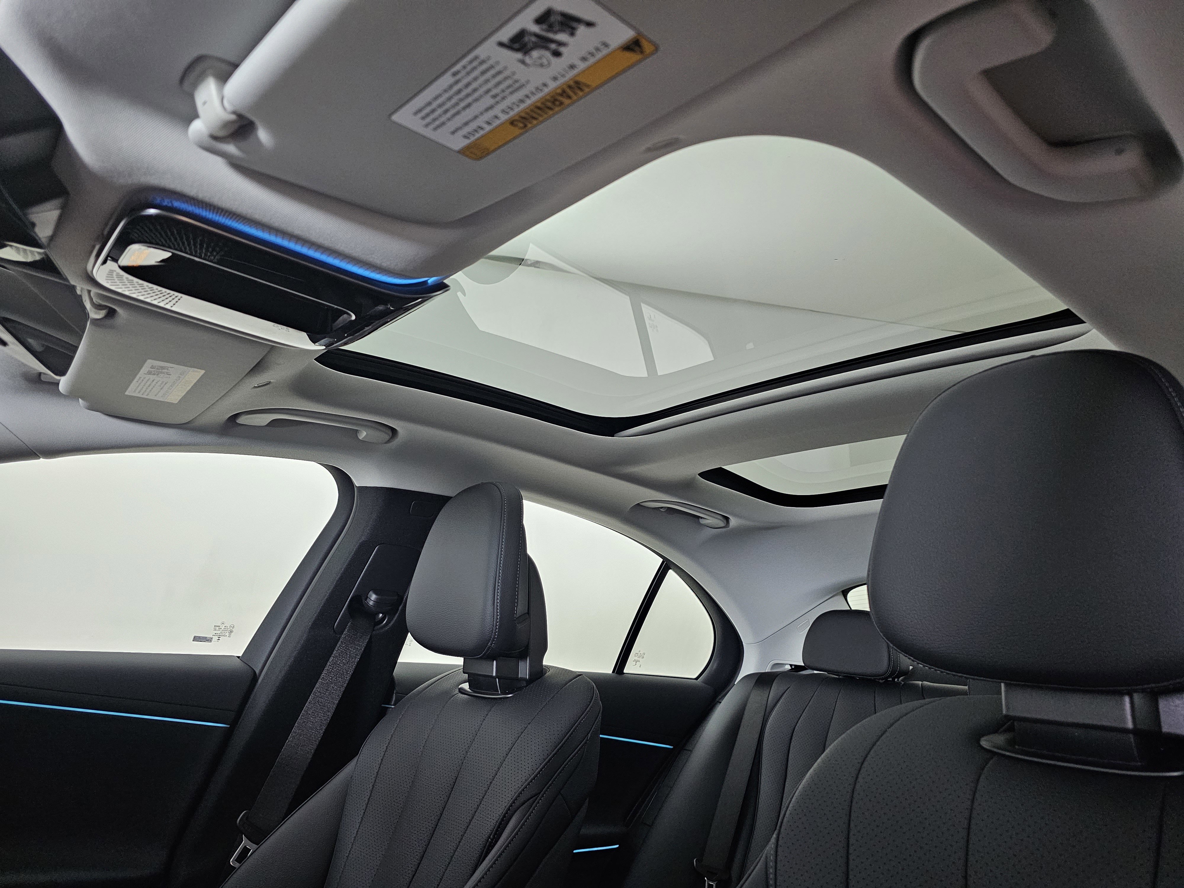 New 2026 Mercedes-Benz E 350 4MATIC Sedan image 12