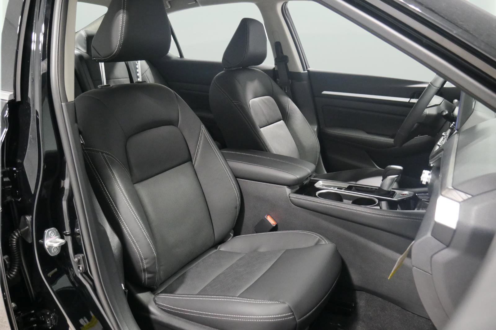 New 2025 Nissan Altima 2.5 SL image 15