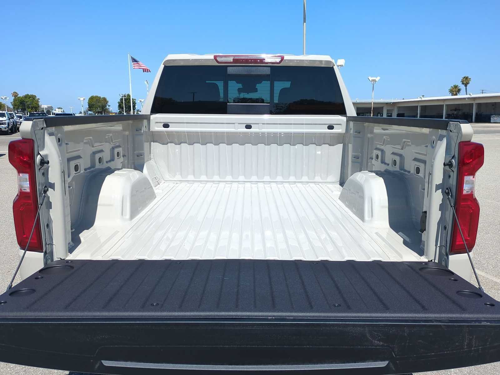 New 2026 Chevrolet Silverado 1500 RST w/ Z71 Off-Road Package AWD/4WD image 25