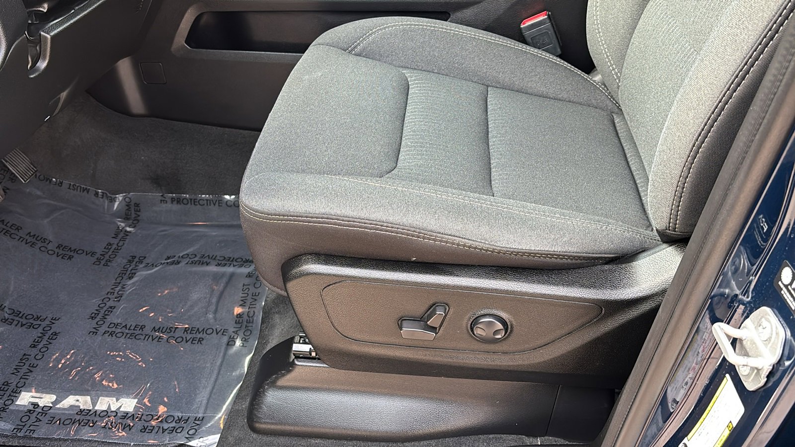 Used 2022 RAM 1500 Big Horn image 23