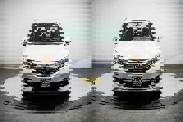 Used 2016 Honda Accord Sport image 6