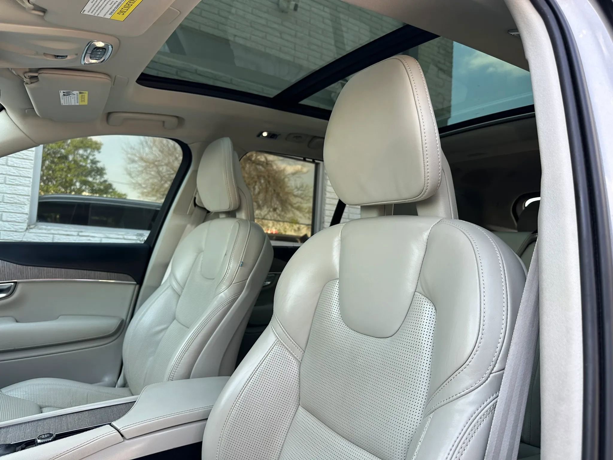 Used 2022 Volvo XC90 T6 Inscription w/ Advanced Package AWD/4WD image 15