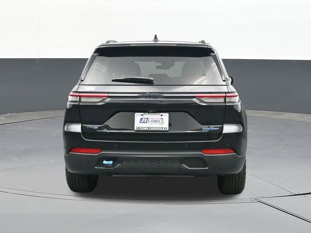 Used 2022 Jeep Grand Cherokee Trailhawk image 11