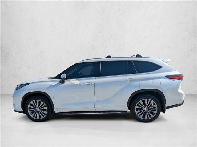 Used 2021 Toyota Highlander Platinum image 9