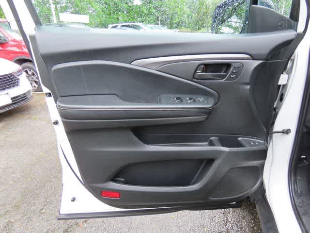 Used 2023 Honda Passport TrailSport image 15