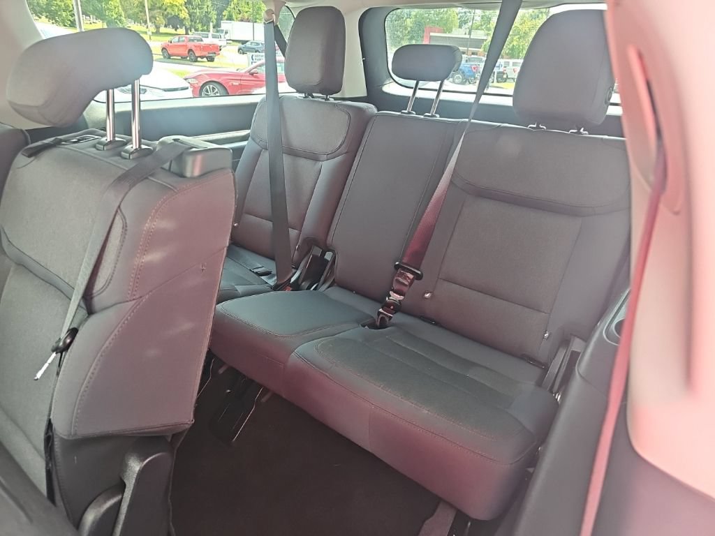 Used 2025 Ford Expedition Max Active AWD/4WD image 14