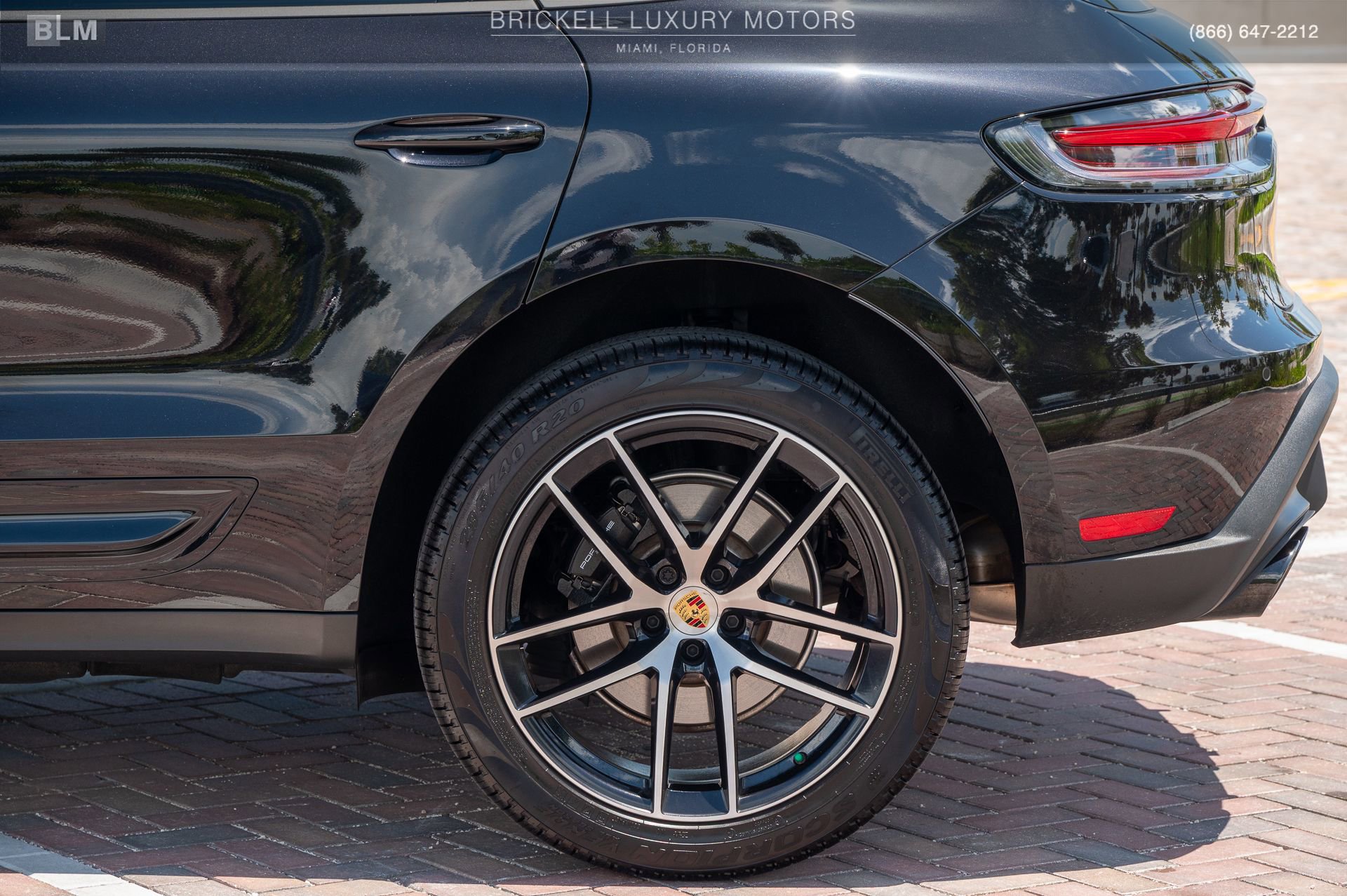 Used 2024 Porsche Macan image 46