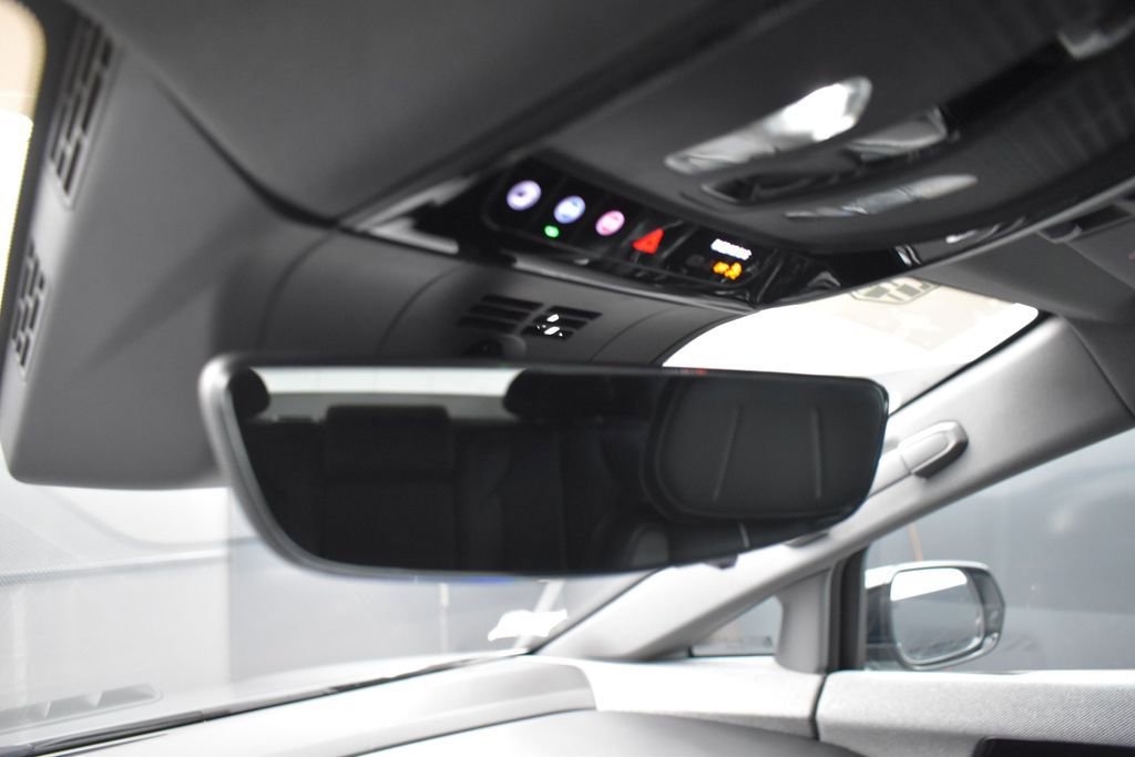 Certified 2025 Cadillac Optiq Sport 2 w/ LPO, Floor Liner Package AWD/4WD image 24