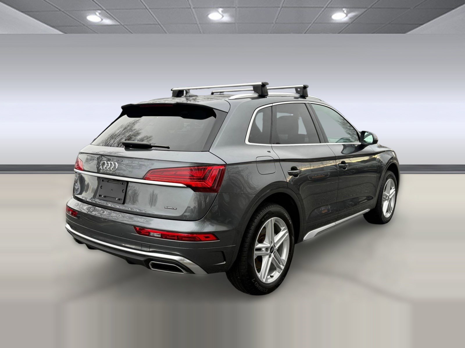 Used 2023 Audi Q5 e Premium w/ Convenience Package image 9
