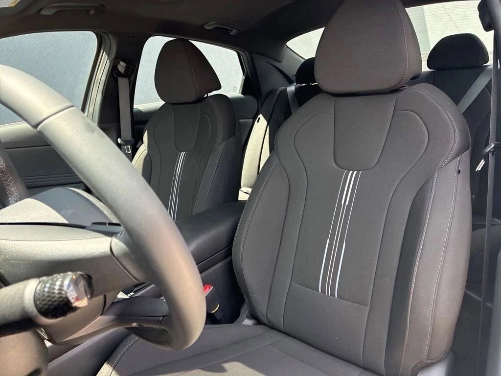 New 2026 Hyundai Elantra SEL Sport Premium FWD image 11