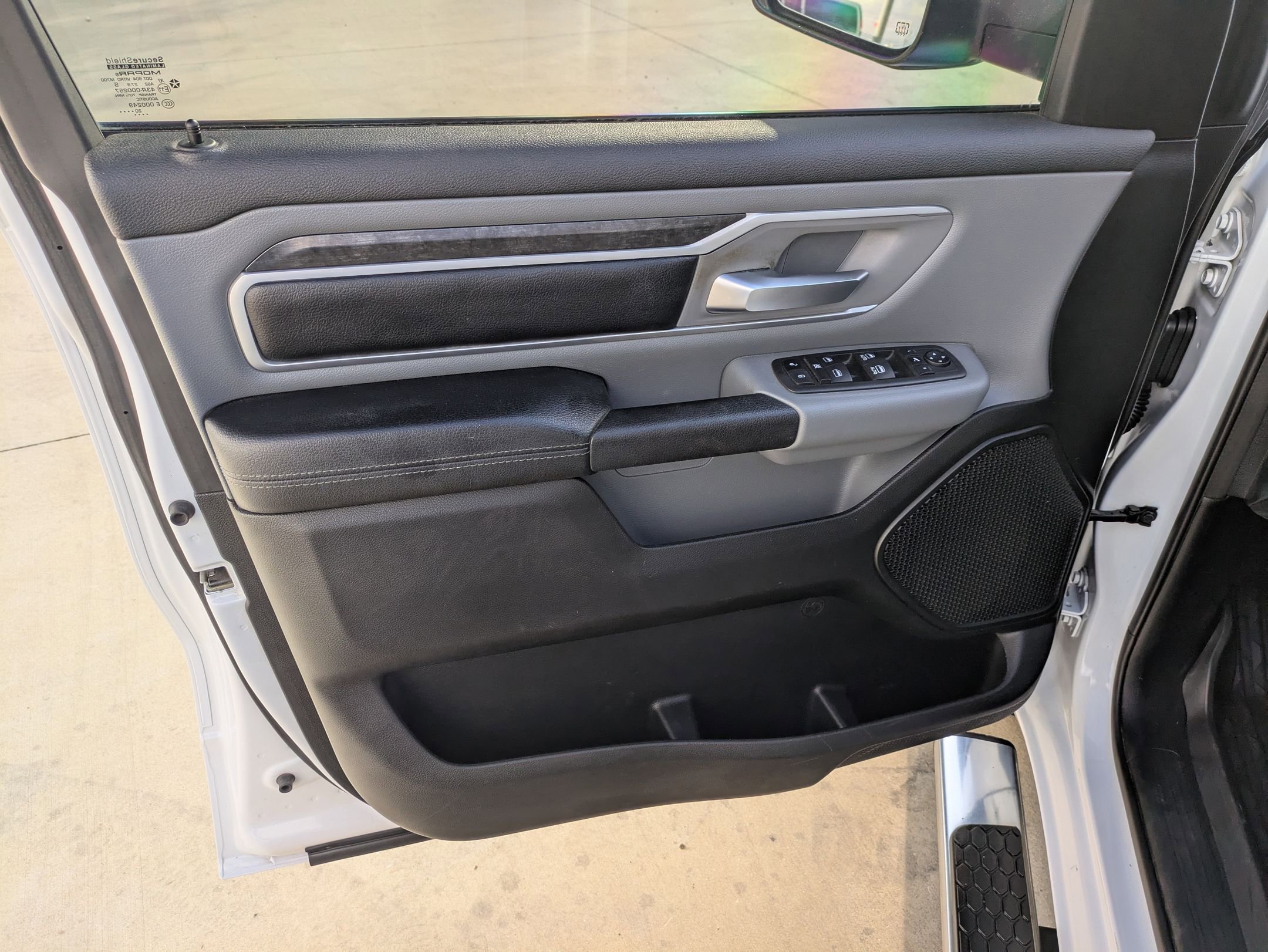 Used 2021 RAM 1500 Lone Star image 11