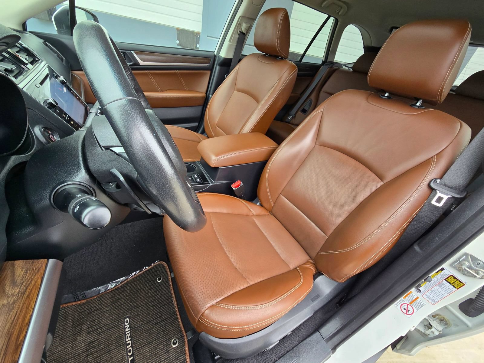 Used 2018 Subaru Outback 3.6R Touring w/ Popular Package #3 AWD/4WD image 13